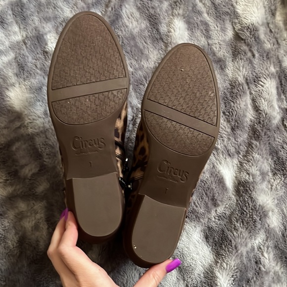 Leopard Booties - Picture 3 of 6